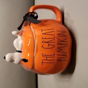 Rae Dunn “The Great Pumpkin" with Snoopy on Pumpkin lid Mug NWT